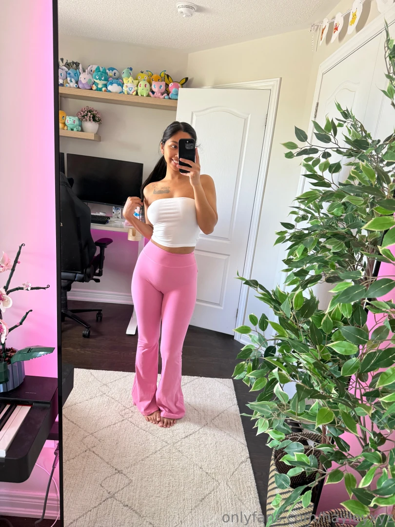 Do you like these pants on me mondays suck but i hope this makes your part 5 