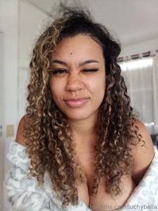 Quieres jugar con mis grandes tetas