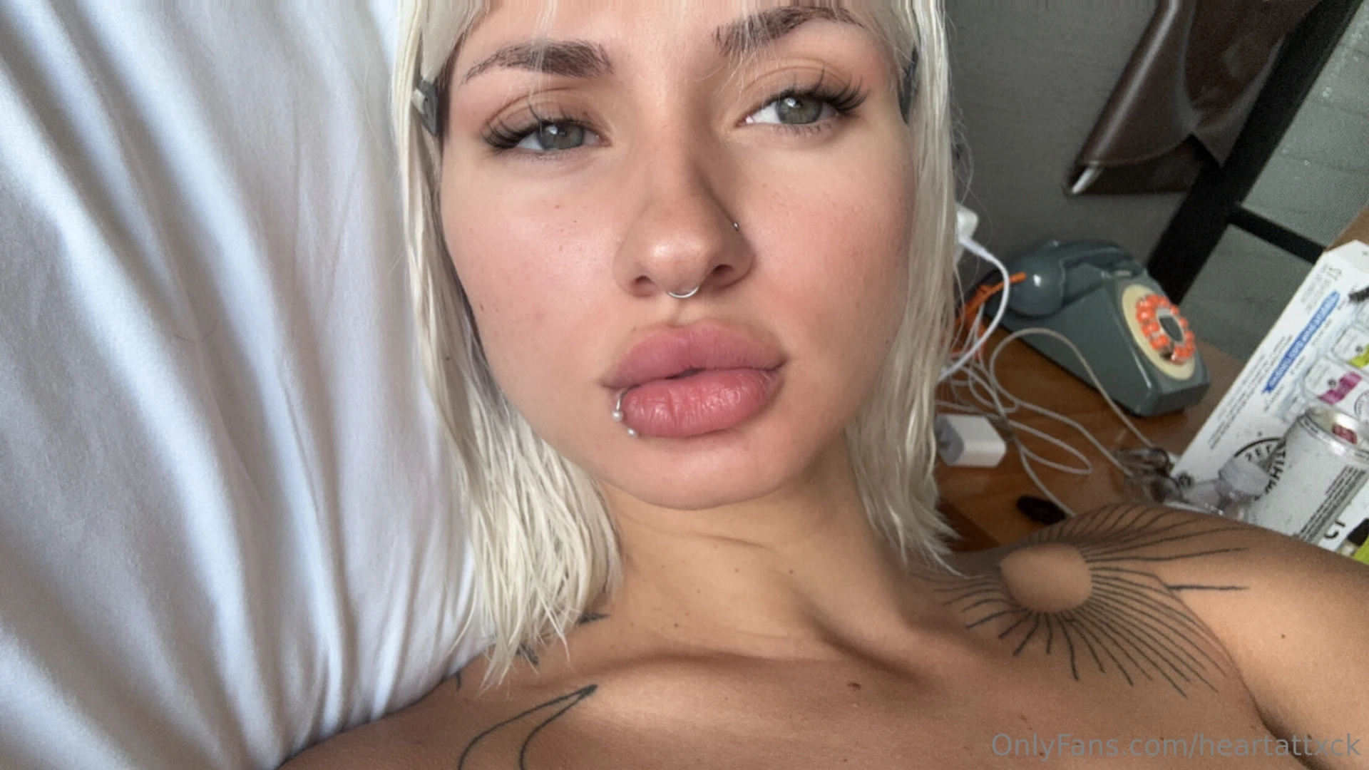 Woke up feeling sexy as hell someone tell me im pretty part 7 