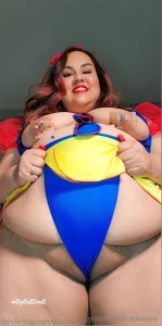 When you pet my bald i purrrr loud