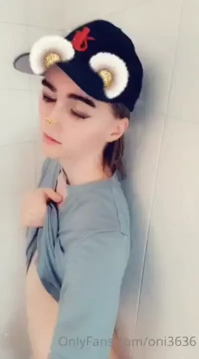 One is pretty kinky dont click if you dont like licking stuff _ part 11 
