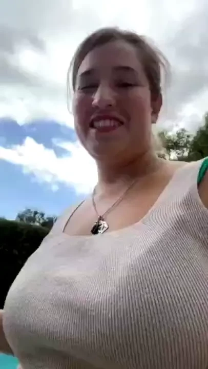 Making your day better with madelinee 11 if you like the stream follow 