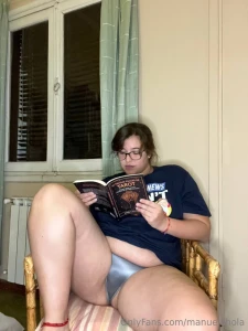 Brains curves and a love for thick plots and thicker thighs