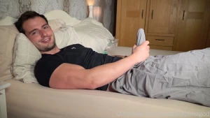 How could you say no to this if you cock twitches whilst looking at