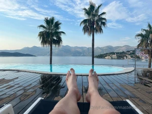 Beach feet who wishes they were here rubbing sun cream into my body