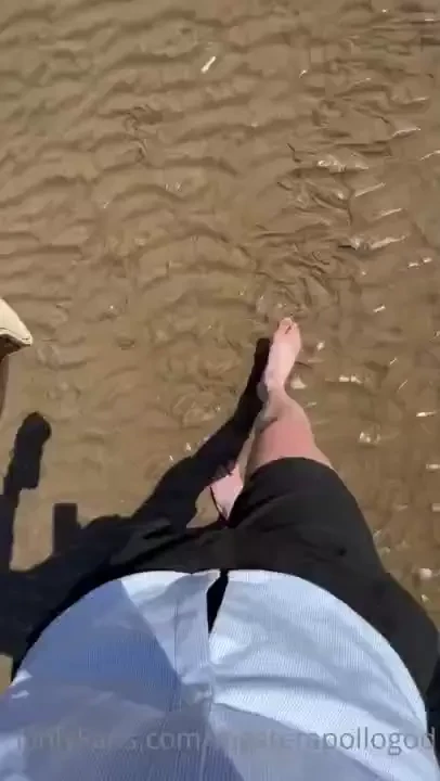 The weather in the uk is scorchio so i decided to take a trip to the part 6 
