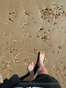 The weather in the uk is scorchio so i decided to take a trip to the part 3