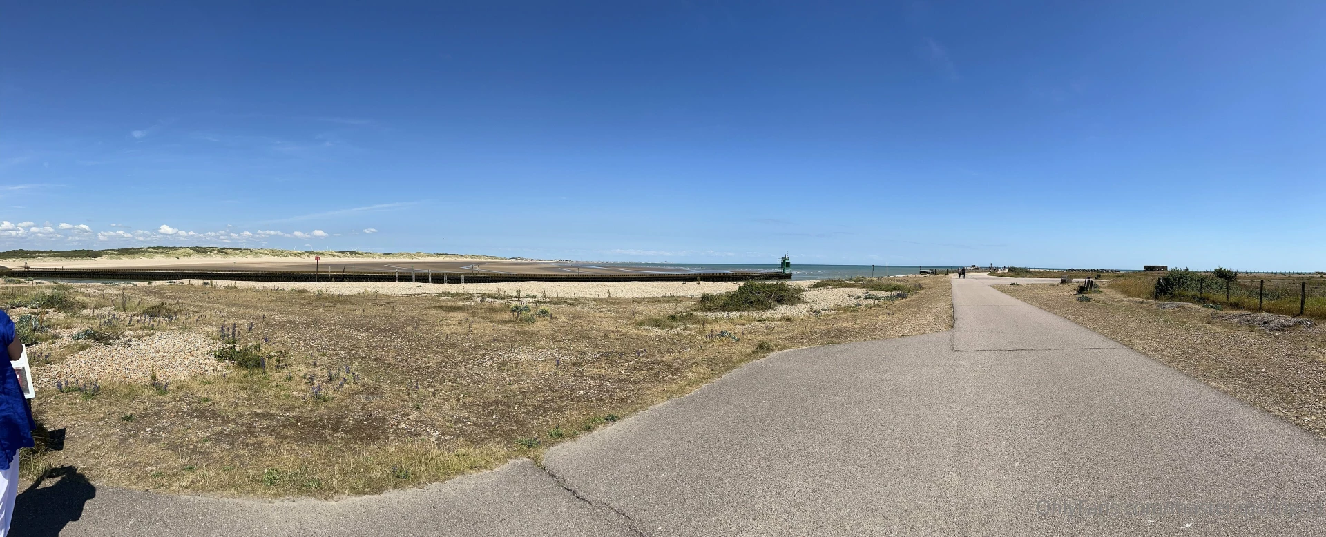 The weather in the uk is scorchio so i decided to take a trip to the part 4 