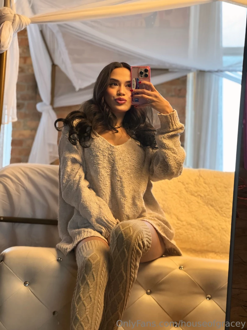 It s beginning to look a lot like my favorite time of the year i can t 