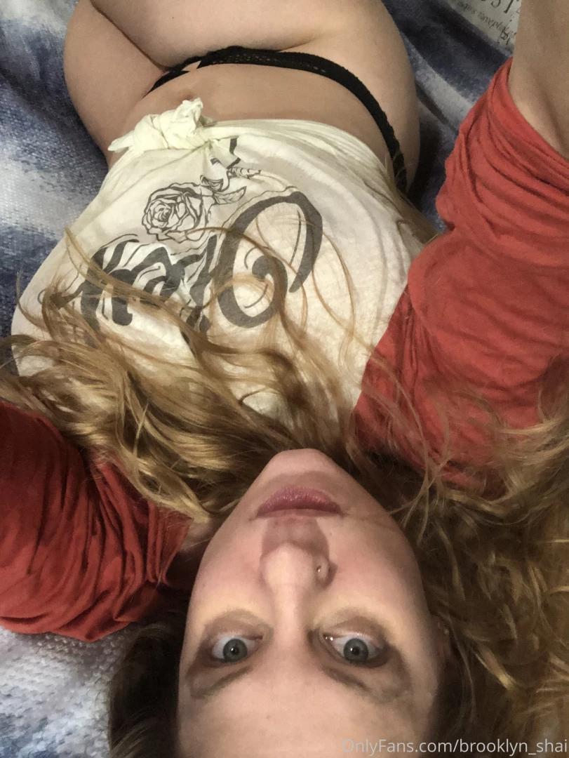 In a mood come play chaturbate com brooklyn_shai 