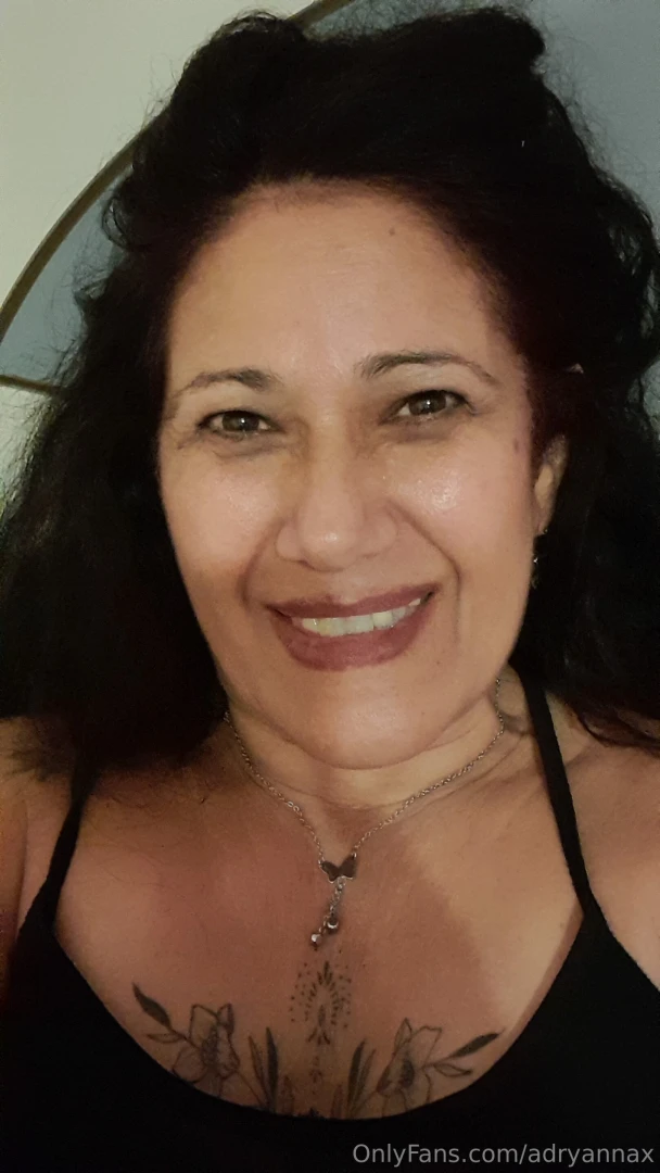 Mommy needs a break a relaxing massage all over her sexy little body 