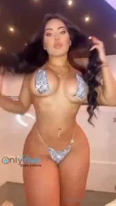 Give me your milk have no compassion dame tu leche no tengas compasi n