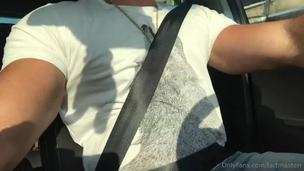 Hot boxing the car with my raunchy farts who wants to ride with me 