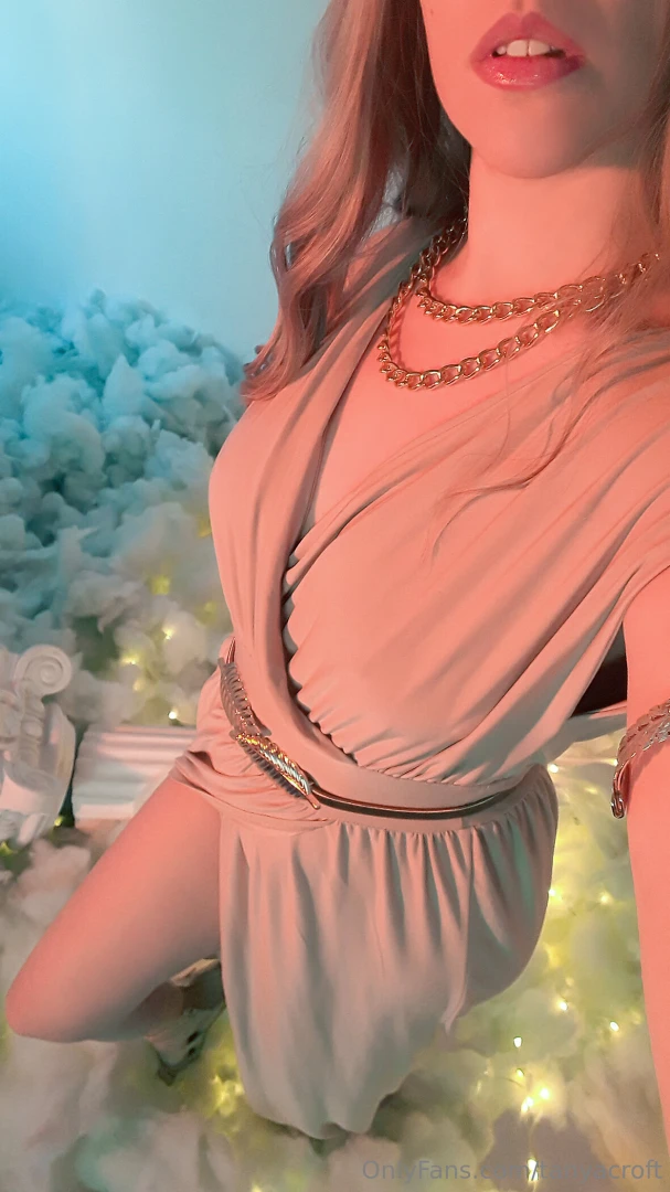 Look what i have for you this month photoshoot is going to be heavenly 