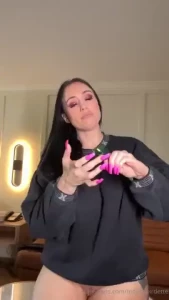 Do you guys like to see behind the scenes vlogs like this