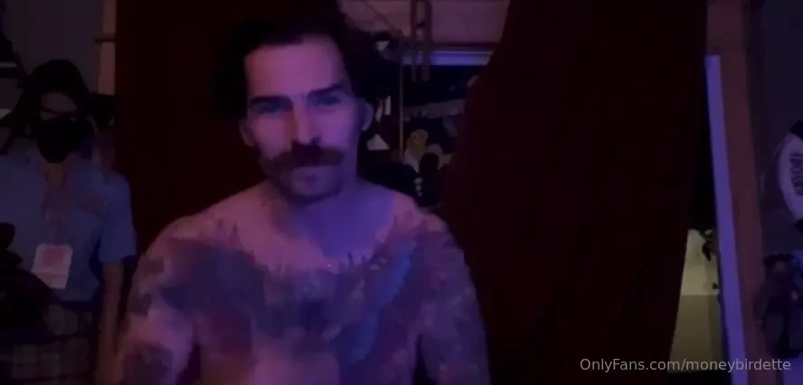 This live is only available on moneybirdettefetish its 45 minutes and part 3 