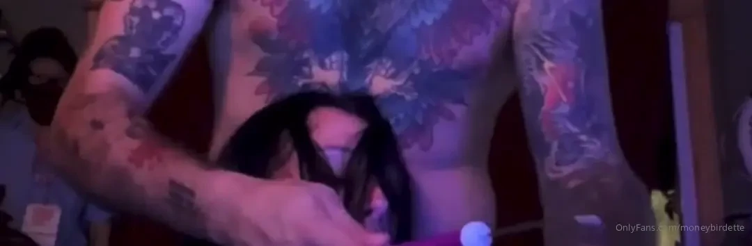 This live is only available on moneybirdettefetish its 45 minutes and 