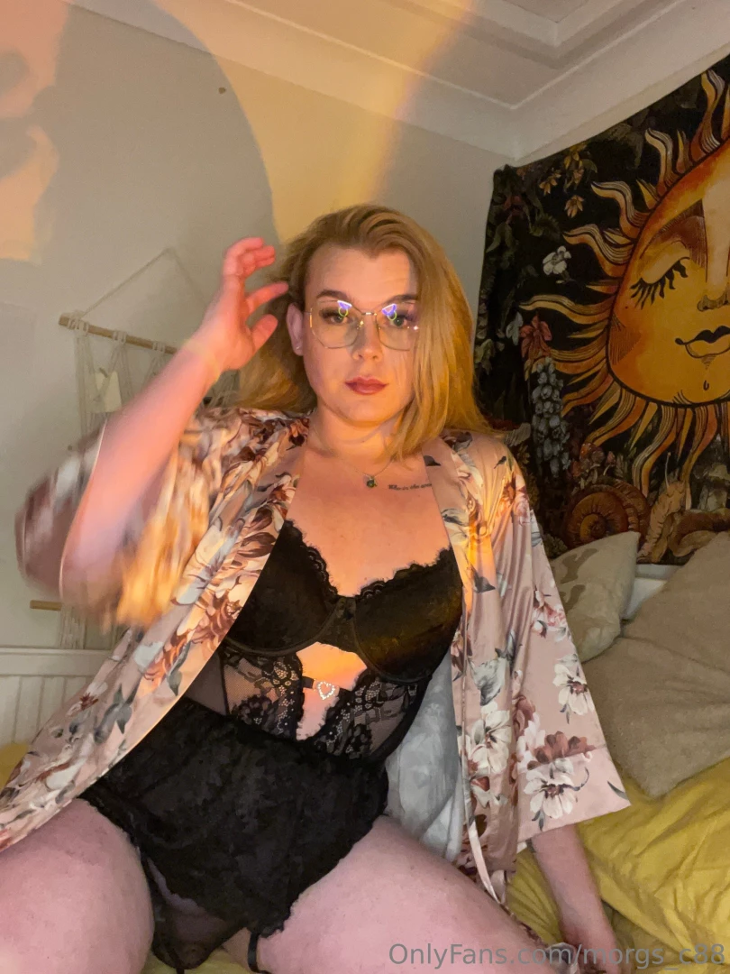 morgs-c88 - Got a new lingerie picture set for you and then 3 videos of me on my 