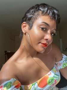 This last week was crazy but this week will be full of new content part 1