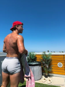 Turned around and made you stay didn t i dm me for the explicit