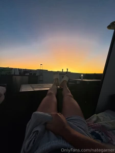 Come give me a blowjob during sunset baby