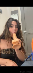 Swipe to see my new vid