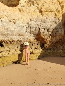 Eccomi tutta nuda oggi sono stata troppo generosa tu invece part 1