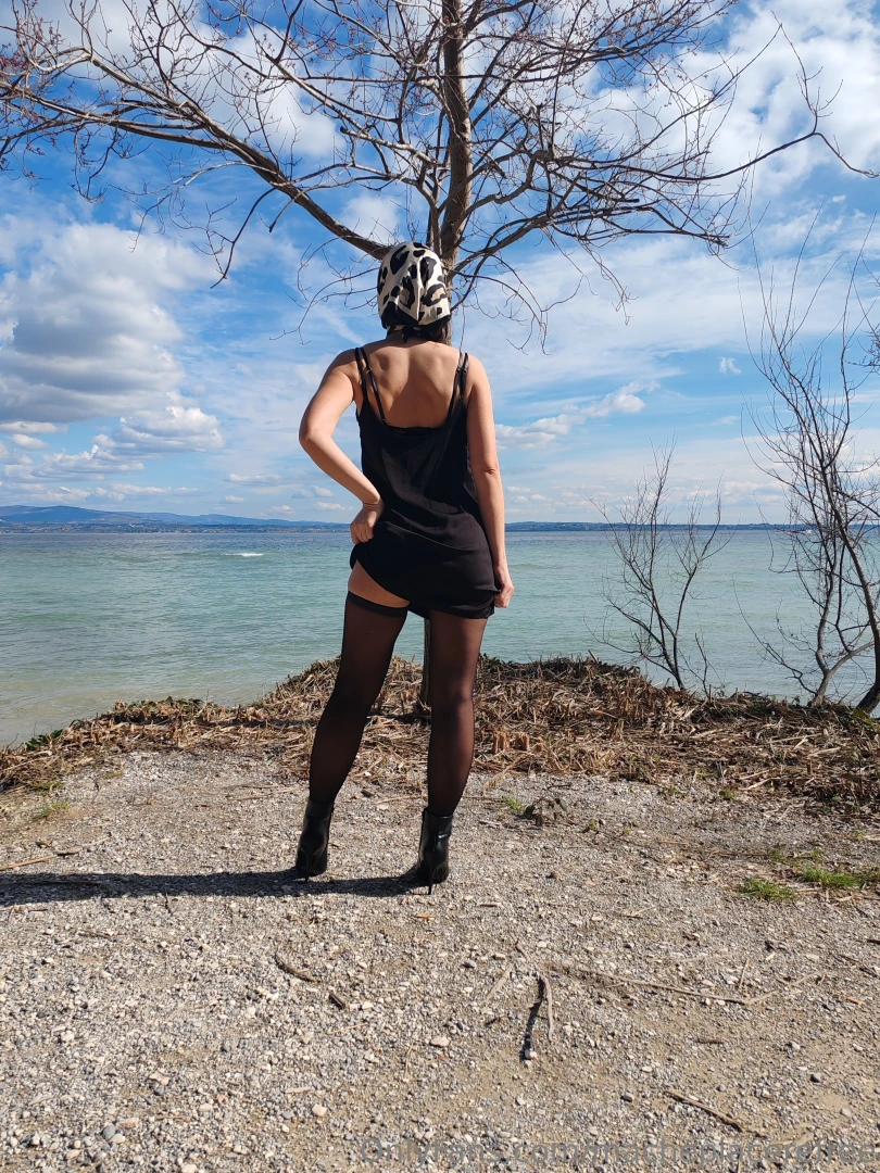 Buona giornata tesoro son tornata operativa nel caso avessi voglia di part 1 