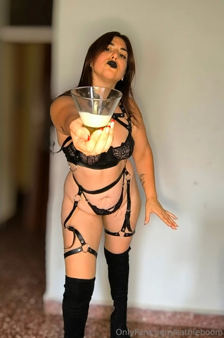 It s time for your dinner loser don t leave a drop i want you on your 