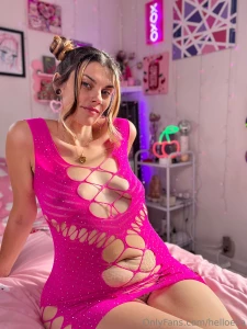 Good morningggg i have to know where did your eyes go first when you part 4