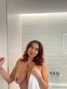 Naked bathroom selfies