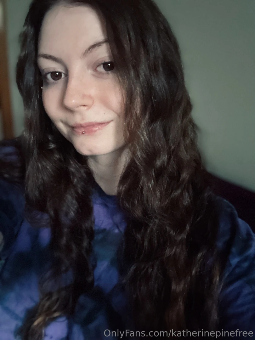 Sub to me babe i want to chat with you katherinepine 