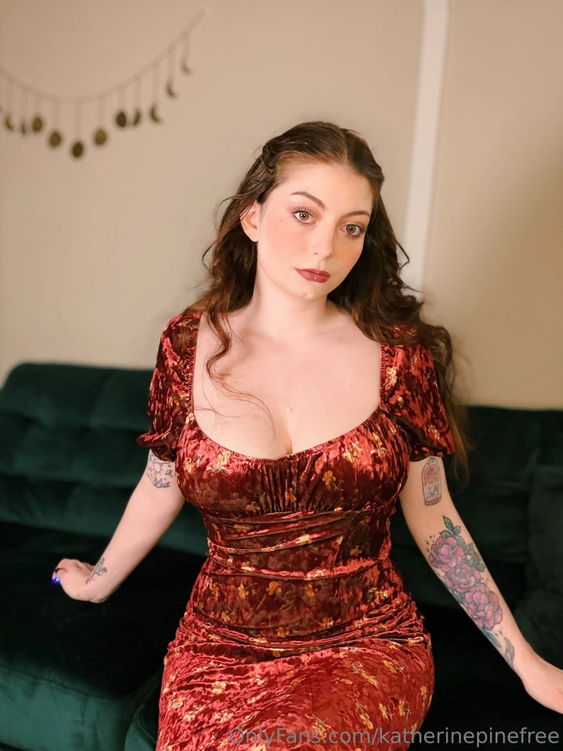 Vip for nude content katherinepine 