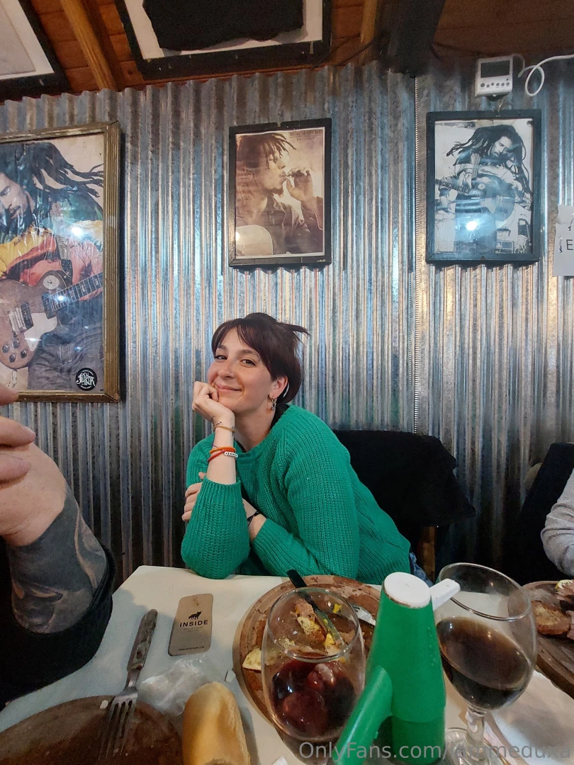 I am also a simple girl who goes out to eat can you invite me to 