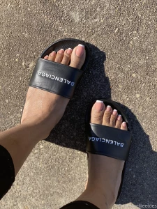 Slides or flip flops which one is your favorite part 4