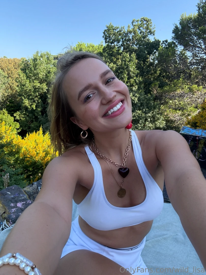 Just a little yoga moment to keep my mind and body sane honestly part 1 