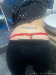 Voglio fare un regalo ai miei amici vendo questo perizoma usato a chi