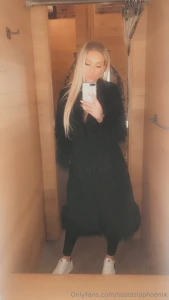 Have a good evening honey miss you and kiss you mua mua mmmuuuaaaa