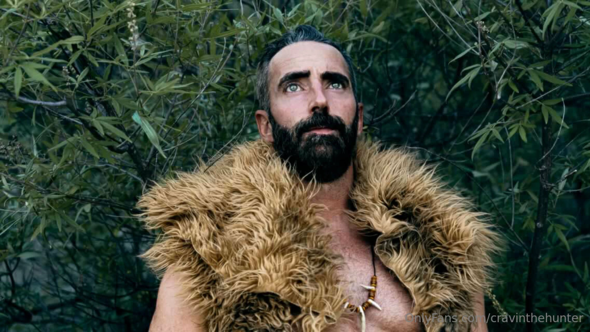 The hunter is coming 