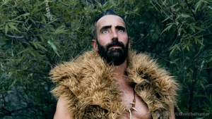 The hunter is coming