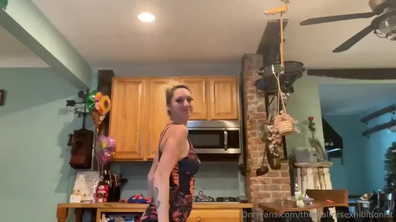 Saleswoman i am not i really didn t like making this one because it 