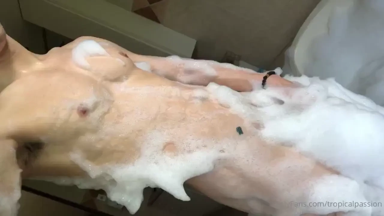 Cojiendo calorsito en el jacuzzi 