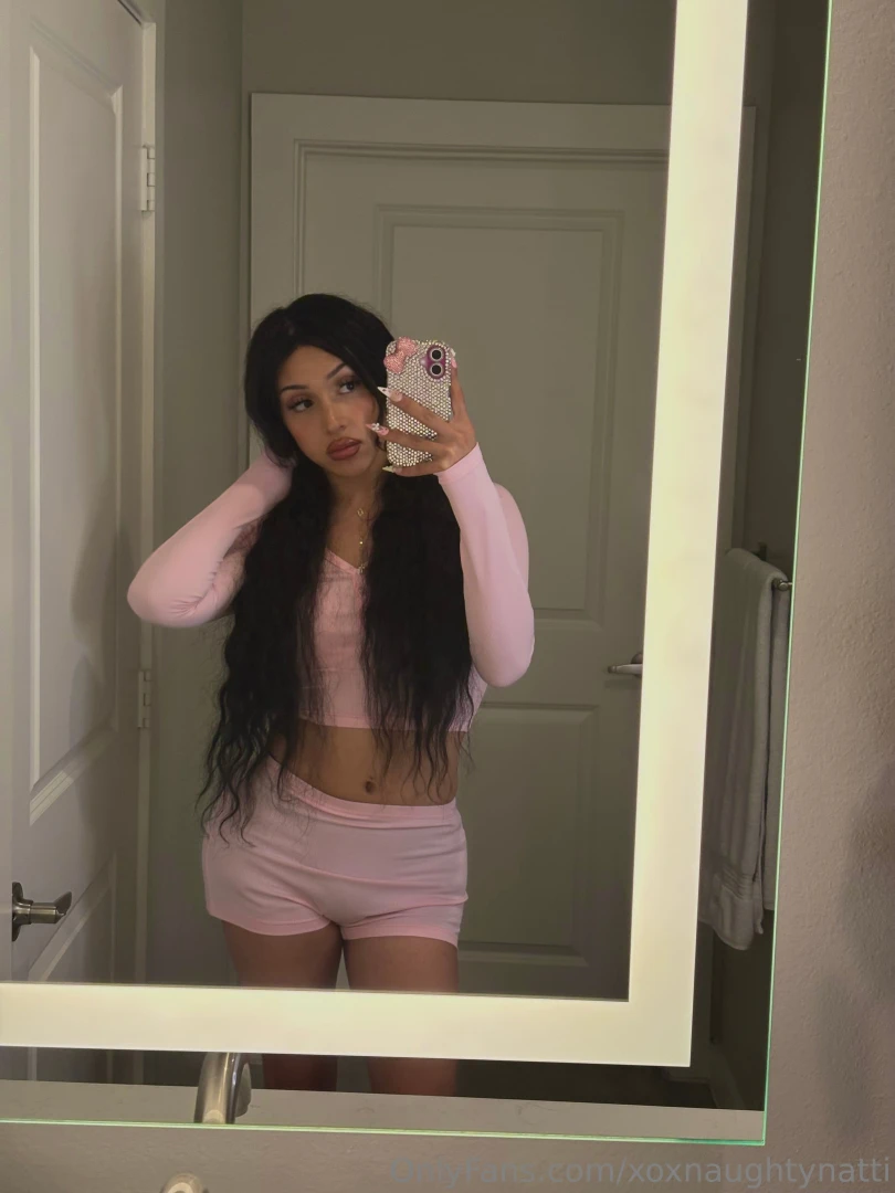 Getting ready to go mimis with a full face cause i m a princess part 2 