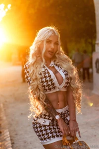 Good morning my loves available to misbehave daddy