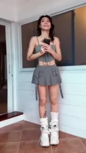 I bet you want to see those photos