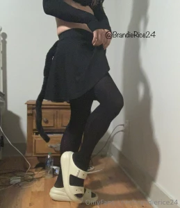 How does the kitty look in her outfit mew part 3