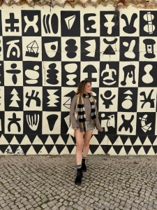 Hello from a new spot in portugal i liked this pretty wall part 1