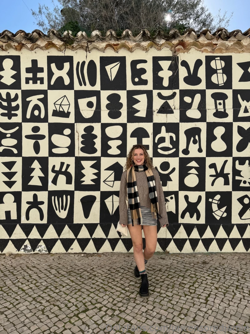 Hello from a new spot in portugal i liked this pretty wall part 2 