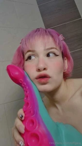 Hey i have new content waiting for you today come to dm and i ll show