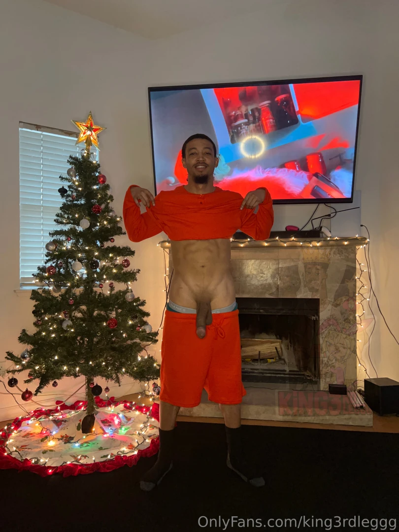 Help fill my christmas tree w gifts for a gift of your own in your part 1 